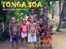Tonga soa mostra personale di fotografia a scopo benefico